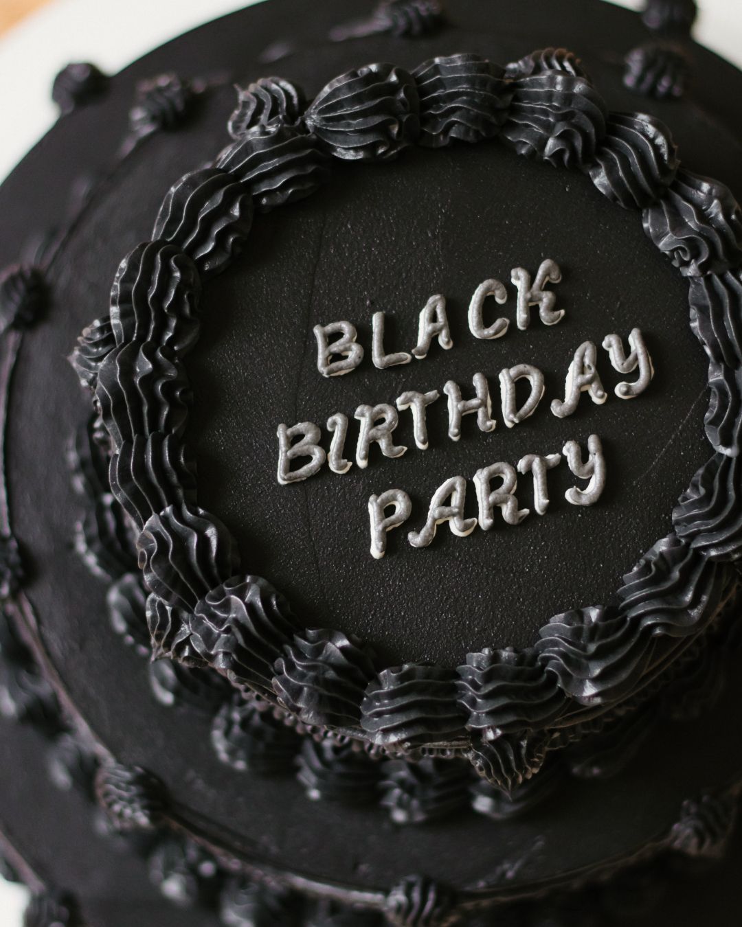 Декор торта «Black party» цена